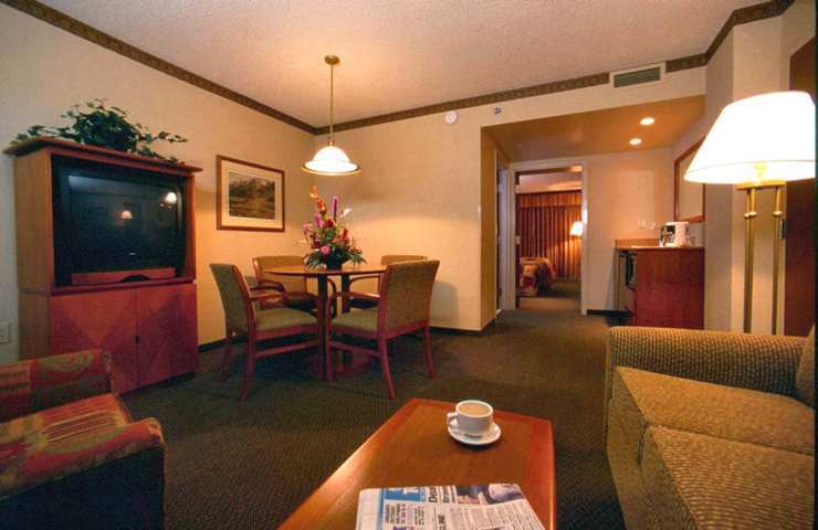 Embassy Suites By Hilton Portland Airport Rum bild